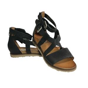 Miz Mooz Size 36 Black Leather Tucker Gladiator Sandals